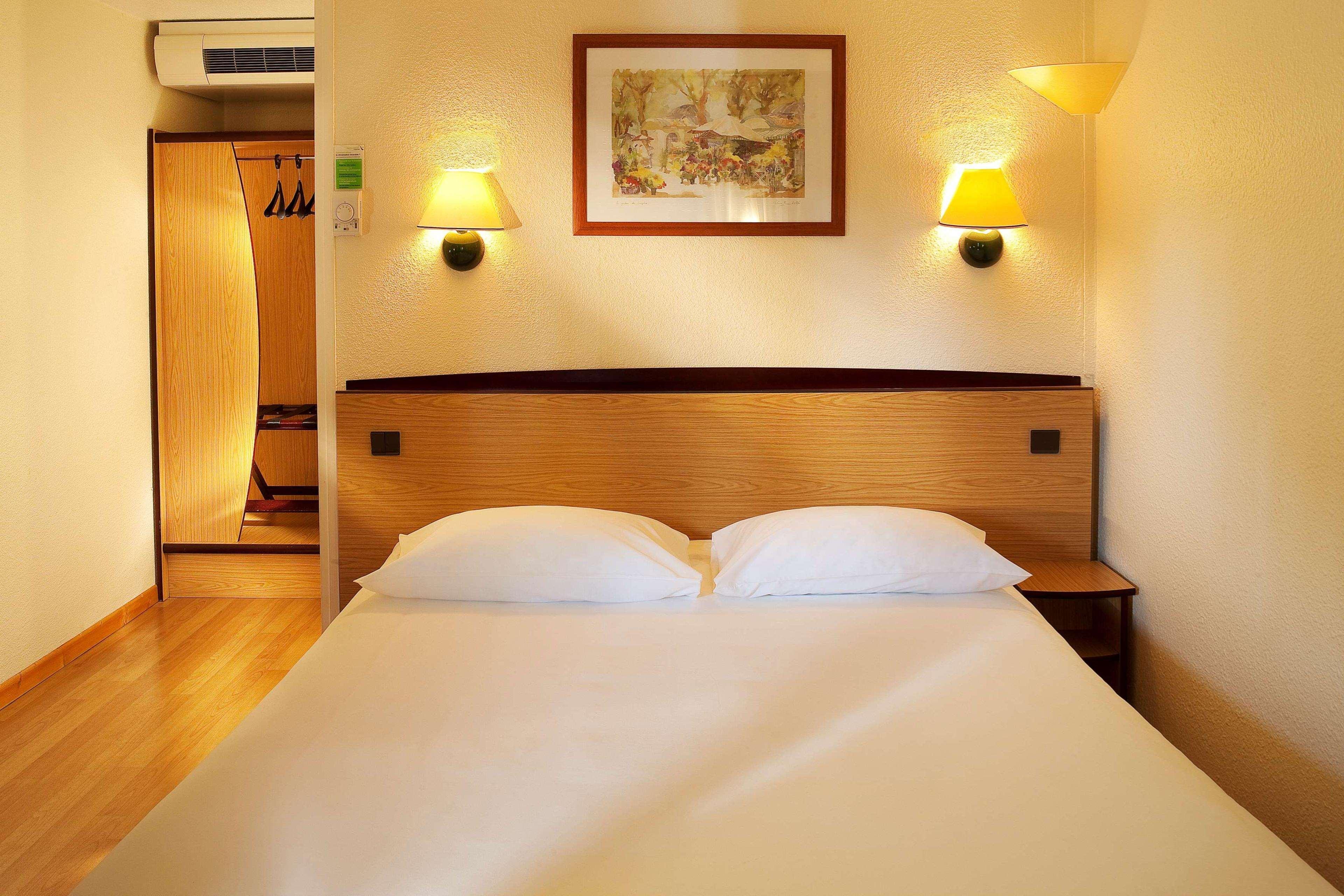 טריניאק Hotel De La Briere מראה חיצוני תמונה