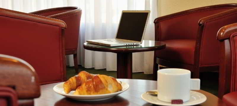 טריניאק Hotel De La Briere מראה חיצוני תמונה